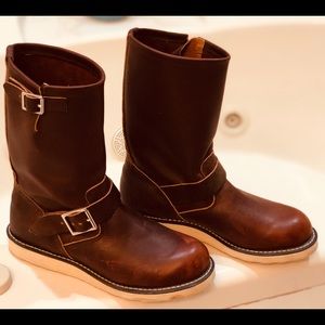 Red Wing Engineer Boot • 2970